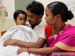 Labour Who Earns Rs 200/Day Needs Rs. 2 Lakhs To Save His 6-year-old