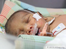 Flower seller needs our help to save his newborn baby