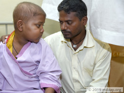 Despite Selling His House,Daily Wage Worker Struggles To Save His Son