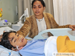 8-Year-Old With Aggressive Cancer Cries All Day In Excruciating Pain