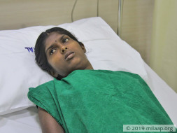 Teenager Is Forced To Drop Out Of School Because Of Her Deformed Spine