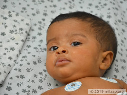 Uber Eats Delivery Man Struggles To Save His 6-Month-Old Baby Girl