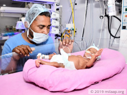 Unemployed For More Than A Month, Daily Wager Needs Help To Save Baby