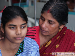 This Teenager Is Determined To Fight Cancer, She Needs Your Help