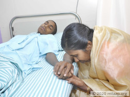Akshay varkey needs your help!