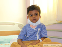 Cancer Patient’s Father Is Forced To Leave Him At Hospital To Beg