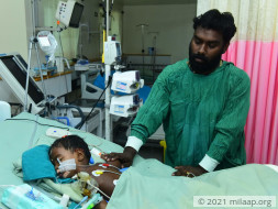 Avinash accidentally swallowed parent's medicine and needs urgent help