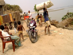 We are fundraising to provide dignity to migrated laborers