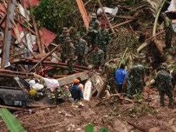 I am fundraising to fORMER HOUSE BUILDING DISASTER LANDSLIDE