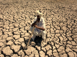 Help provide water to drought-struck villages in Maharashtra