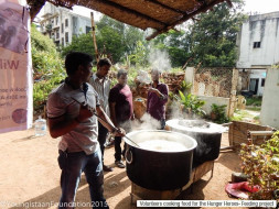 These youngsters are giving meals to homeless people