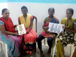 Help ambitious girls to build a sustainable business of Mehendi