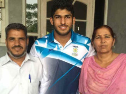 Help Avtar Singh's parents watch their son at the Rio Olympics