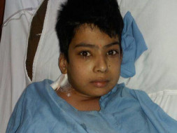 This single mother is struggling without a day's meal to save her son