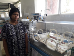 Help twins of Parameshwari get ventilator support
