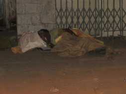 Help us in distributing blankets to homeless people for this winter.