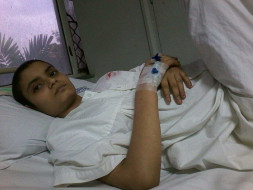 Komal Needs 4 Lakhs To Live A Cancer Free Life- Support Her!