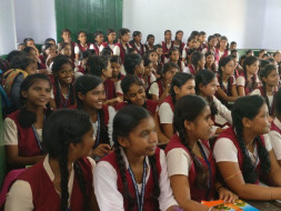 XLRI students help schools in Jamshedpur