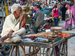 How about we Be Po-Lite This Diwali - Help Me Empower a Street Vendors