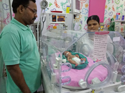 Sandhya needs help to save her new-born premature baby
