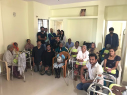 Cater the basic needs at old age homes in Bengaluru