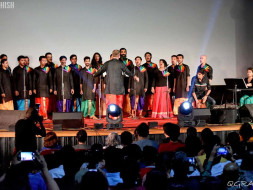 Let Our Voices Unite/ Mile Sur Mera Tumhara- Concert