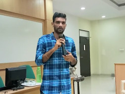 Help naveen a farmer son for higher studies