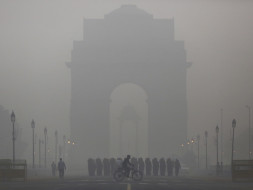 Help Delhi Come Out Of Air Pollution #PunchTheCarbonOut