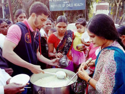 Help me serve daily free breakfast to 1000 patients in Hyderabad