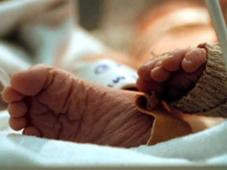 Help Sunita Deshpande Raise Funds For 8-month-old Delhi Rape Survivor