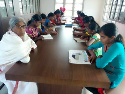 Save This 62-Year-Old Who Dedicated Her Life To Helping People
