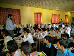 Cm's Super 50: Help Kashmiri Students Study At India's Best Colleges