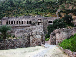 Documentary on India's most Haunted place Bhangarh Fort