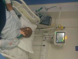 Help of my father fight against brain hemorrhage in I.c.u