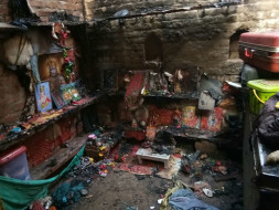 Need to restore life of Munna Lal, who lost everything in fire.