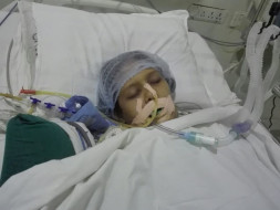 Help Ms Dipti Patel fight Pneumonia, currently she is on iccu