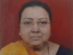 65 Year Old Damyanti Needs Helps To Fight Paralysis.