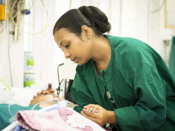 This Single Mother Is Desperate To See Her 8-Month-Old Baby Breathe