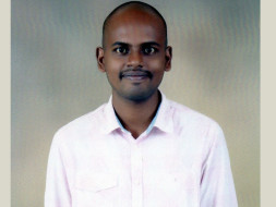 Help Sabari To Complete His Post Graduation.