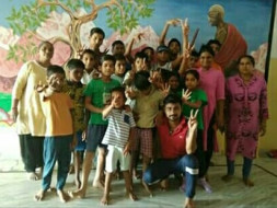 Help Aashray Care Home For HIV Children.