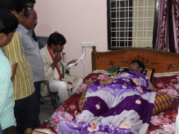 A Helpless Family Need Your Helping Hand- A Bed Ridden Bread Earner