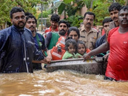 REBUILD KERALA! Help 100 families get back on their feet. Donate Now!