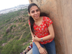 Help Meenakshi To Get Rid Of Scoliosis Disease