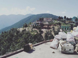 Support Green Trails to keep Himalayas waste free