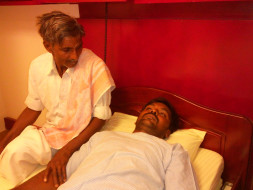 Help Rajagopal Undergo Stent Placement Surgery