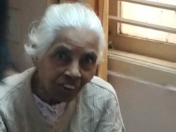 SENIOR CITIZEN REQUIRES URGENT HELP IN RECOVERING FROM HIP SURGERY !!!