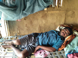 Help Simhachalam's treatment for paralysis
