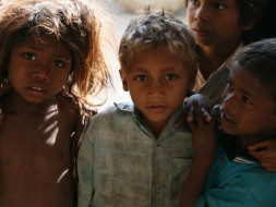 Kindly Donate To Help Kids On The Street