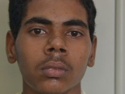 Rakesh Prasad of age 20 suffering from mouth cancer