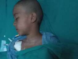 Help Family of Akbar, who met with an accident.